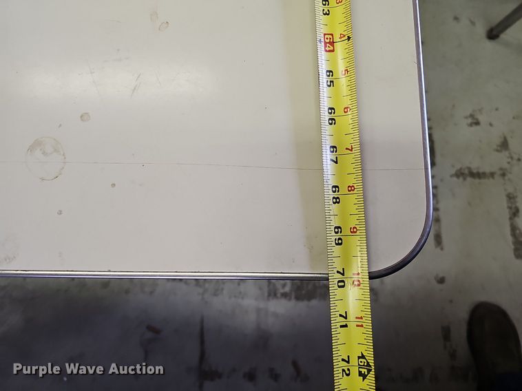 image for item MC9718 Office furniture