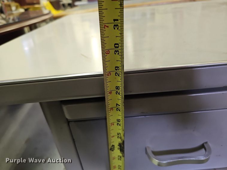 image for item MC9718 Office furniture