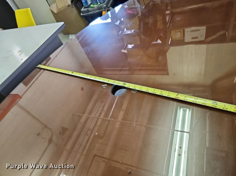 image for item MC9718 Office furniture