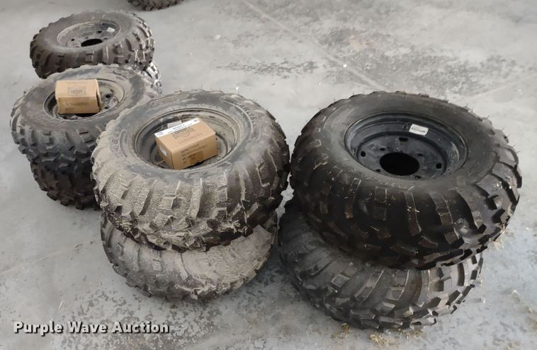 image for item MD9474 Carlisle AT489  tires