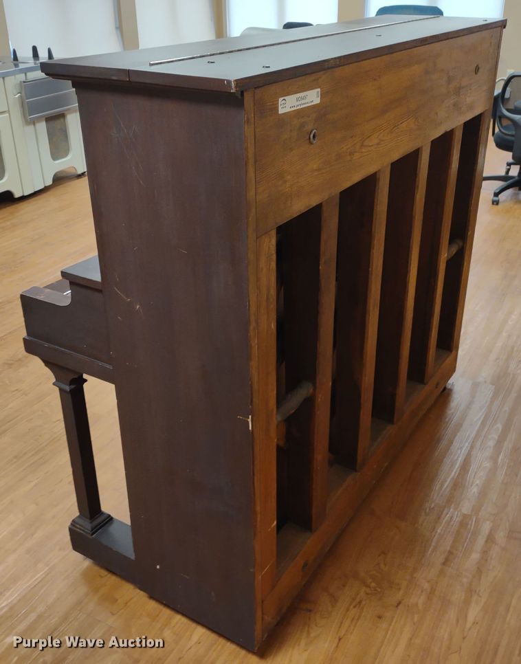 image for item MD9497 Washburn  piano