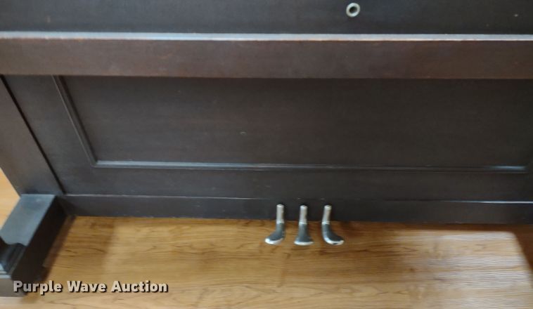 image for item MD9497 Washburn  piano