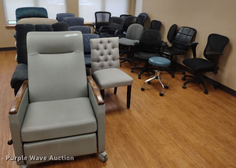 image for item MD9499 (32) chairs