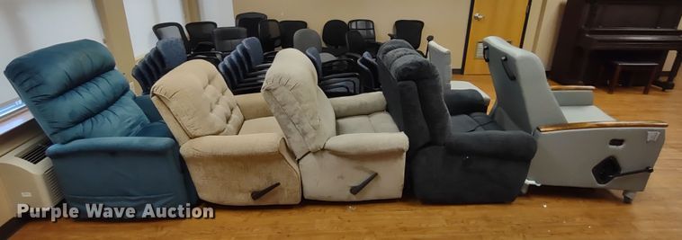 image for item MD9499 (32) chairs