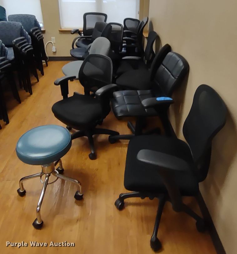 image for item MD9499 (32) chairs