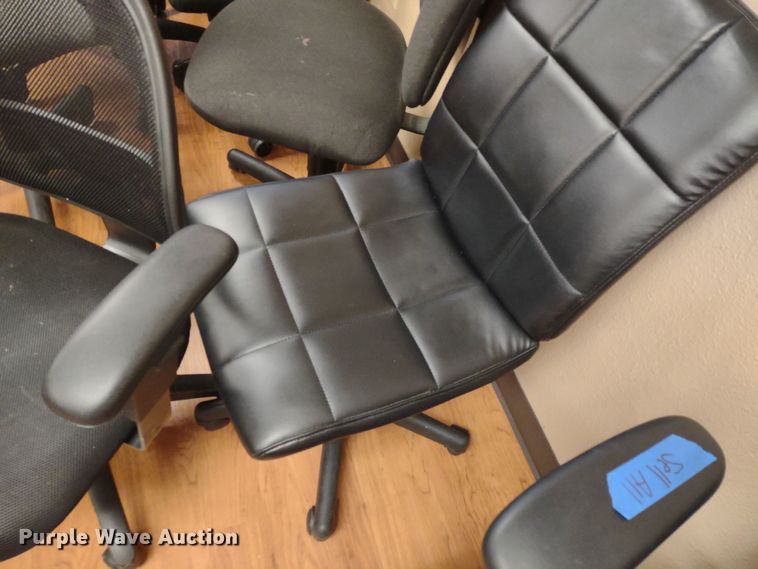 image for item MD9499 (32) chairs