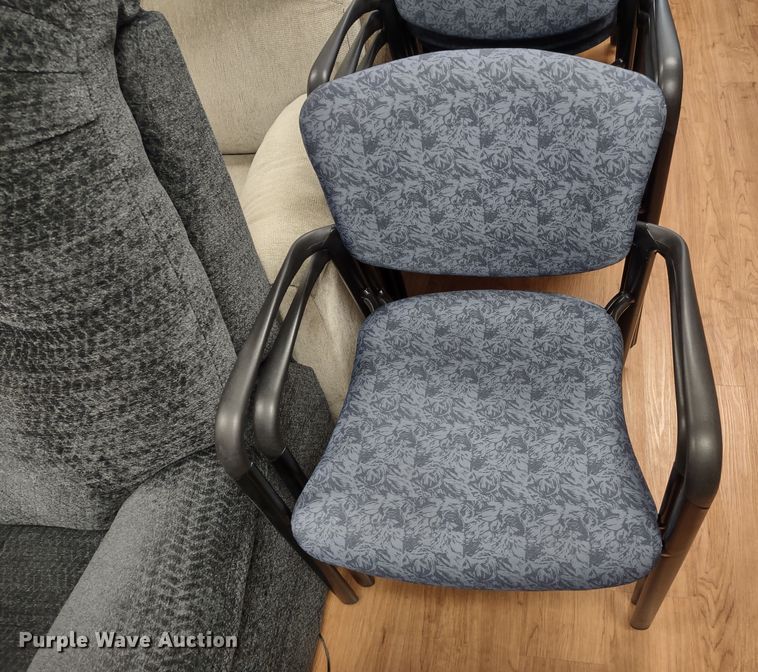 image for item MD9499 (32) chairs