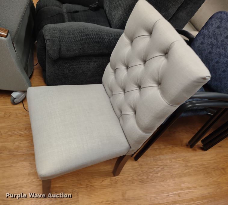 image for item MD9499 (32) chairs