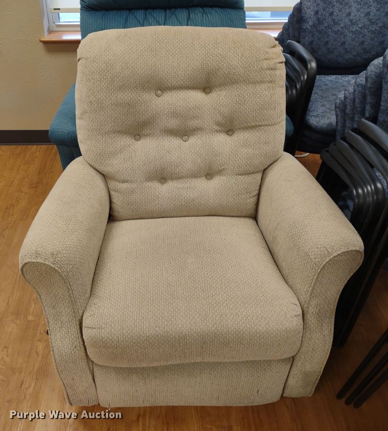 image for item MD9499 (32) chairs