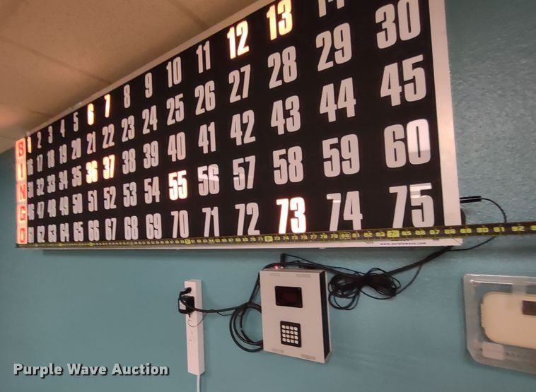 image for item MD9501 Santa Anita  MCF-75  bingo flashboard