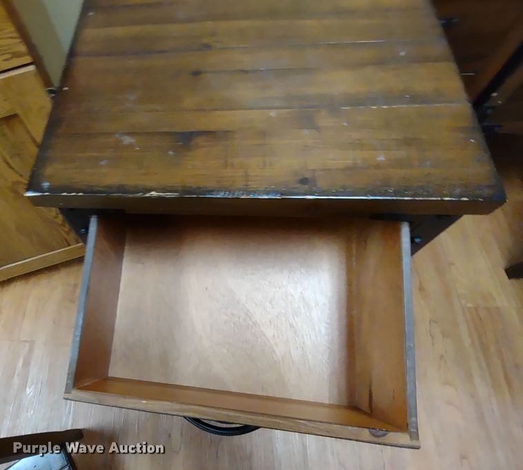 image for item MD9502 Furniture