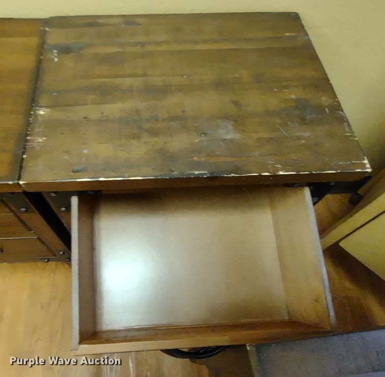 image for item MD9502 Furniture