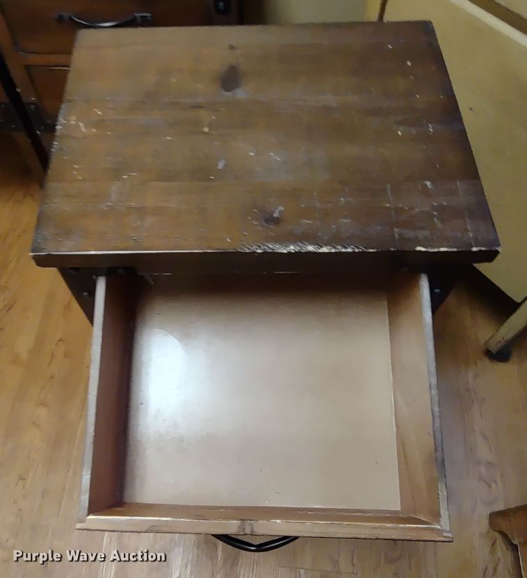 image for item MD9502 Furniture