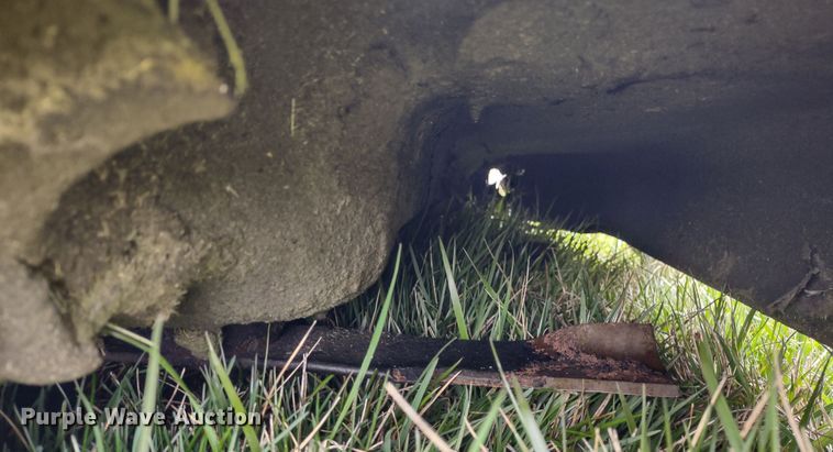 image for item MD9503 John Deere F725  lawn mower