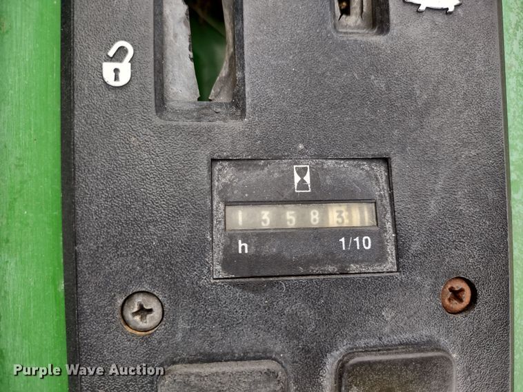 image for item MD9503 John Deere F725  lawn mower