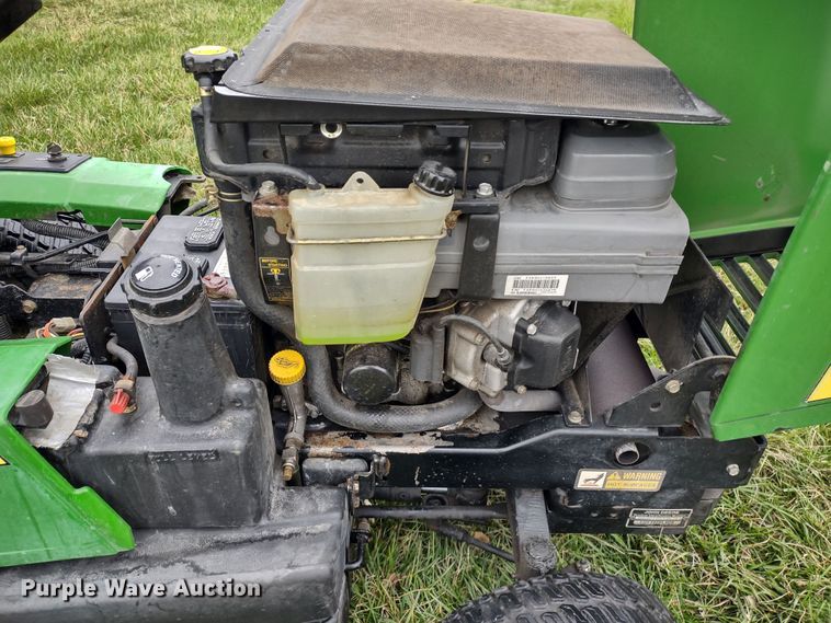 image for item MD9503 John Deere F725  lawn mower