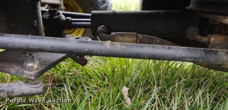 image for item MD9503 John Deere F725  lawn mower