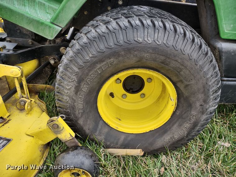 image for item MD9503 John Deere F725  lawn mower