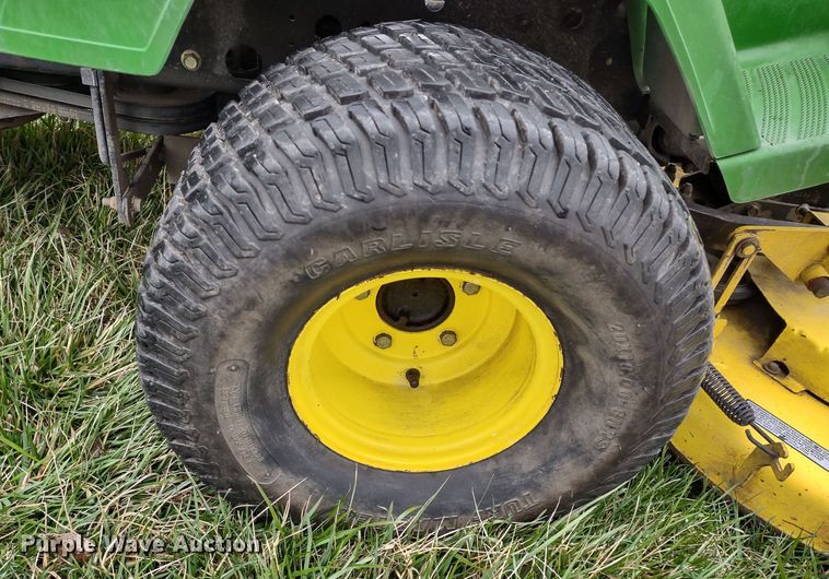 image for item MD9503 John Deere F725  lawn mower