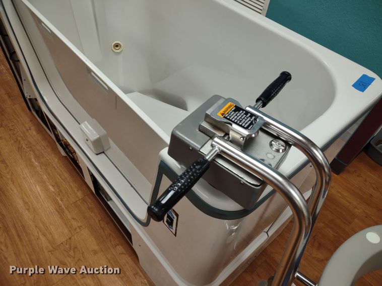 image for item MD9507 Aurora A4600STL  bath tub
