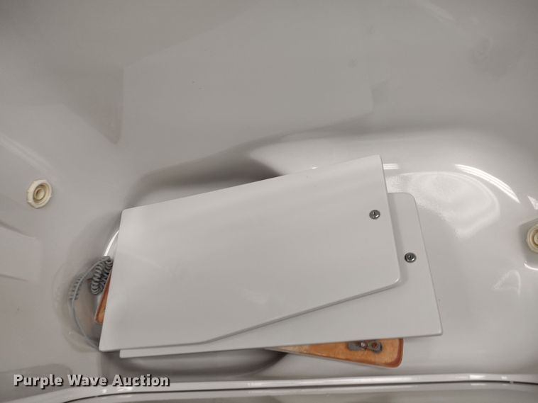 image for item MD9507 Aurora A4600STL  bath tub