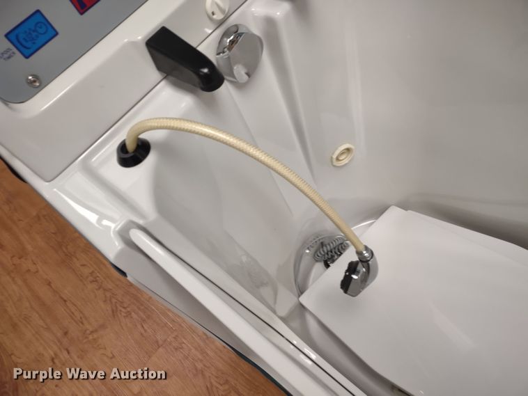 image for item MD9507 Aurora A4600STL  bath tub