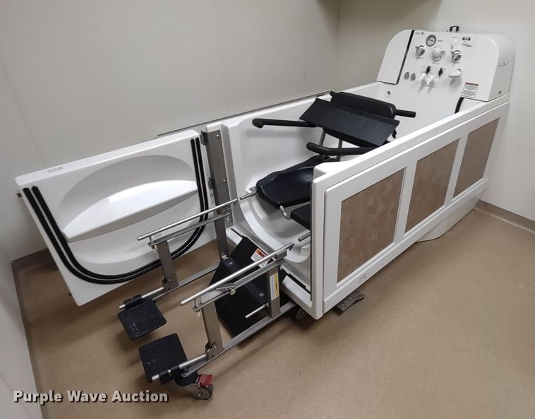 image for item MD9508 Apollo 200348  bath tub