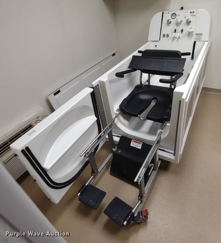 image for item MD9508 Apollo 200348  bath tub