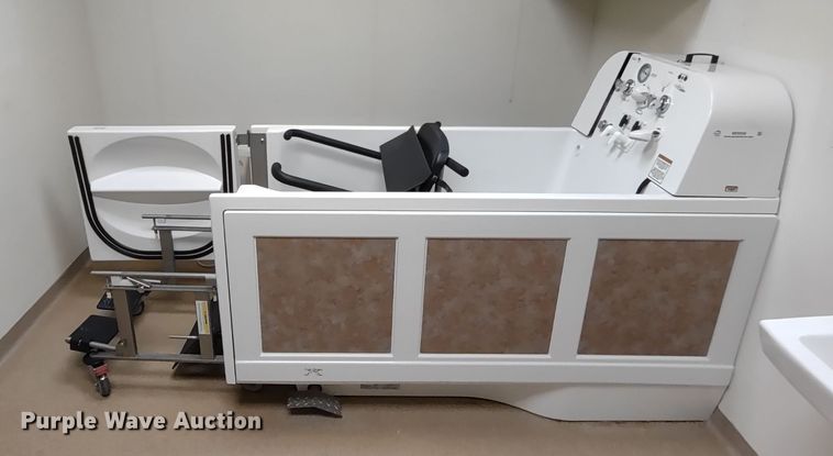 image for item MD9508 Apollo 200348  bath tub