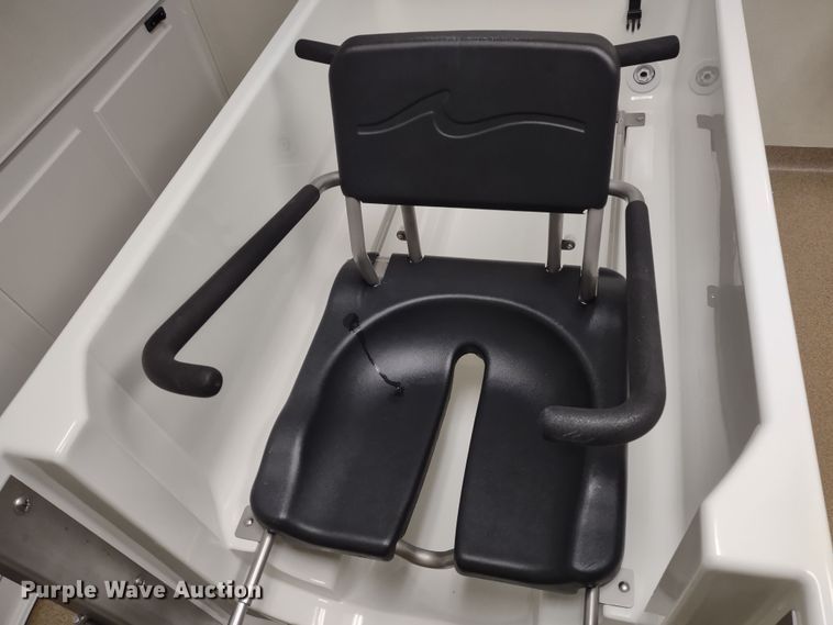 image for item MD9508 Apollo 200348  bath tub