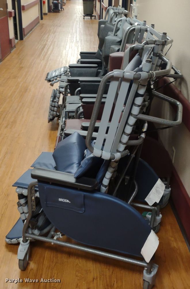 image for item MD9510 (5) Broda Midline tilt wheelchairs