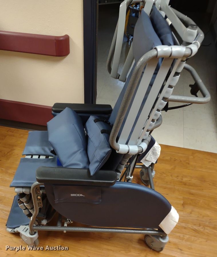 image for item MD9510 (5) Broda Midline tilt wheelchairs