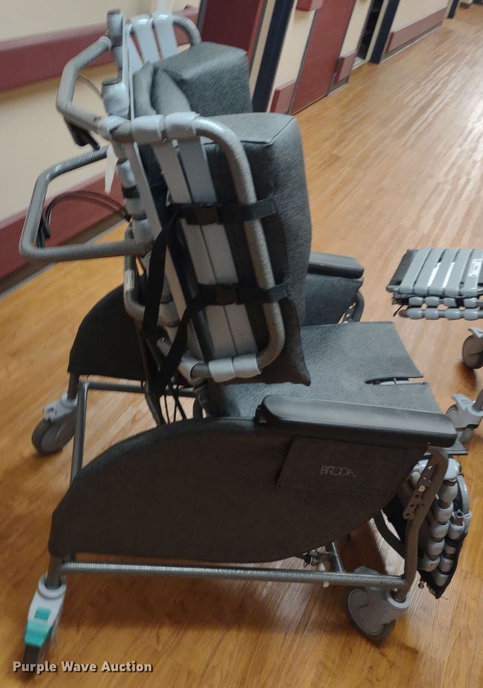 image for item MD9510 (5) Broda Midline tilt wheelchairs