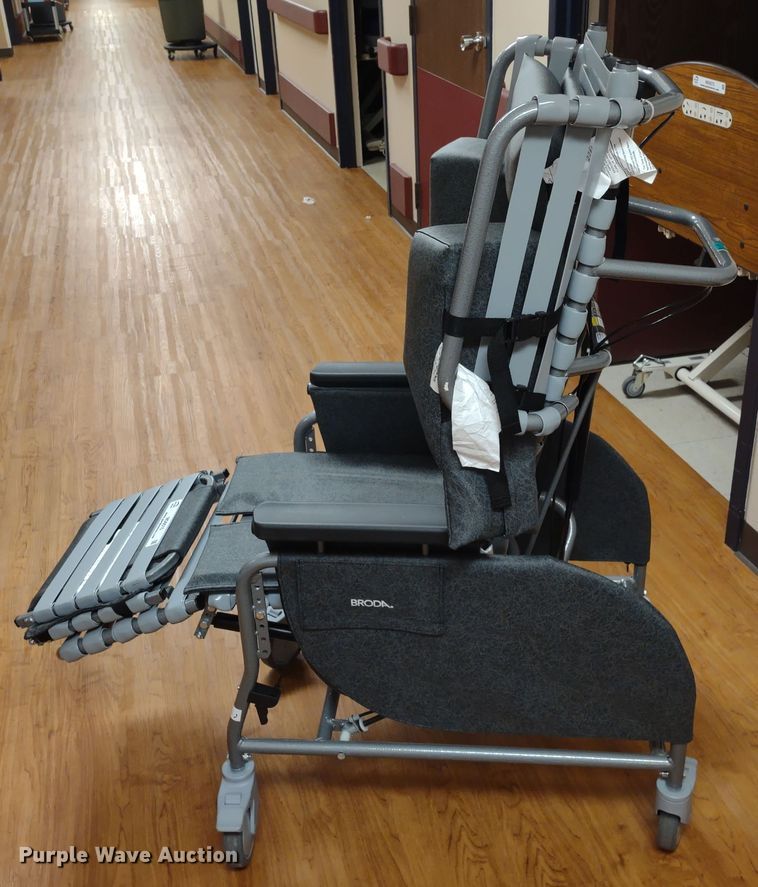 image for item MD9510 (5) Broda Midline tilt wheelchairs