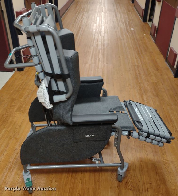 image for item MD9510 (5) Broda Midline tilt wheelchairs