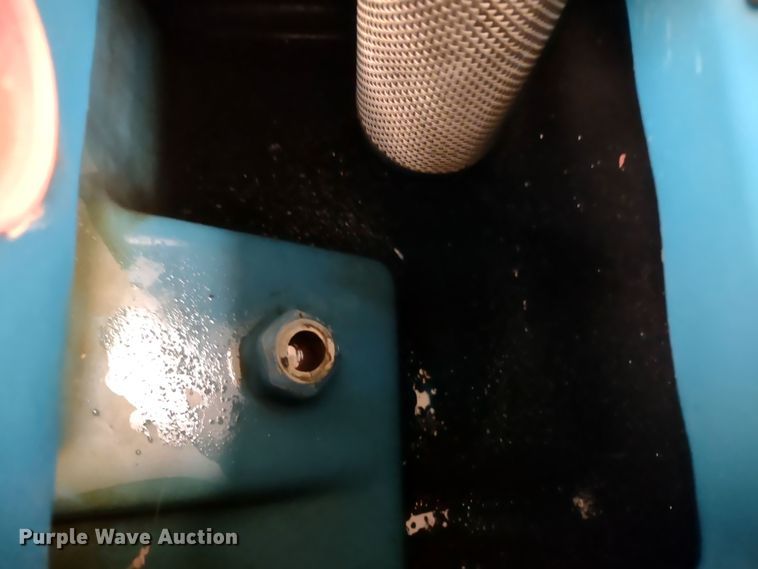 image for item MD9514 Tennant 5280  floor scrubber