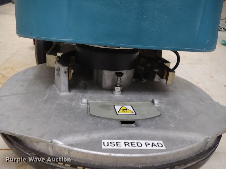 image for item MD9514 Tennant 5280  floor scrubber