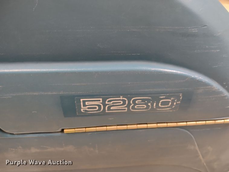 image for item MD9514 Tennant 5280  floor scrubber