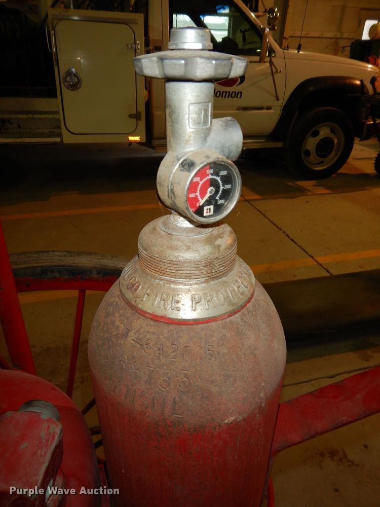 image for item MI9297 Dry chemical cart