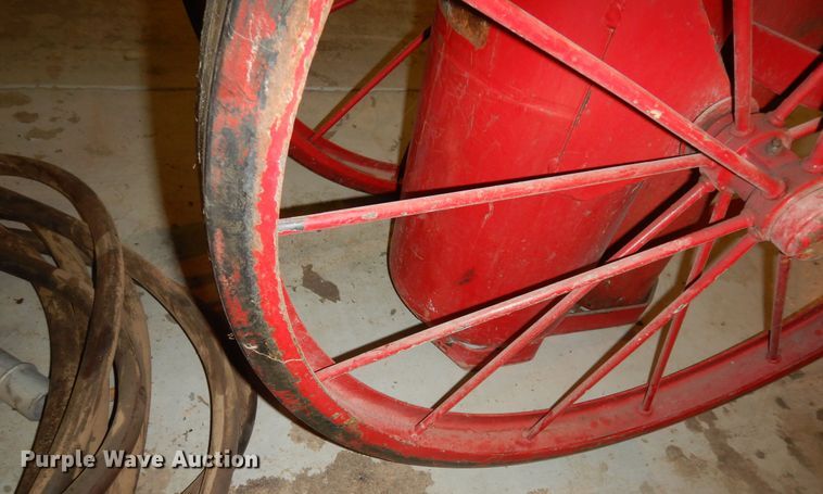 image for item MI9297 Dry chemical cart