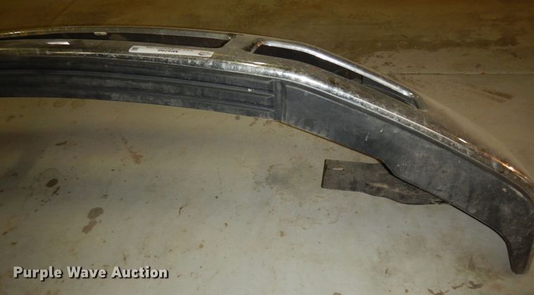 image for item MI9298 2008 Ford F350  front bumper