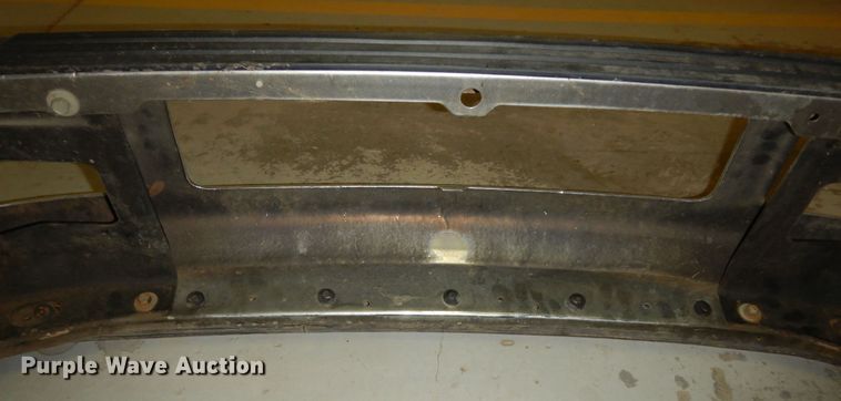 image for item MI9298 2008 Ford F350  front bumper