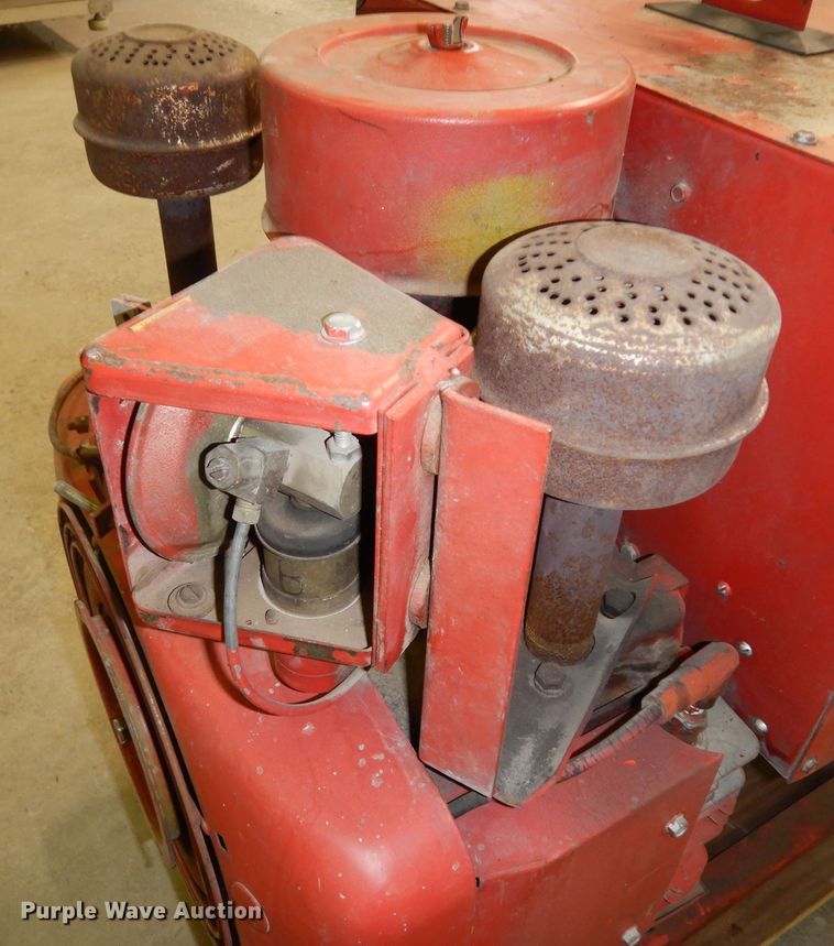 image for item MI9301 Lincoln Electric Lincwelder DC225/3-AS  welder/generator