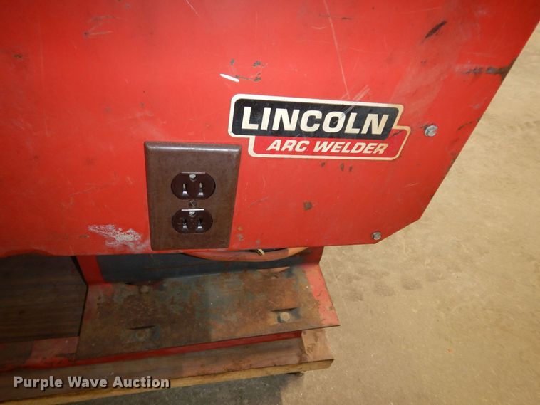 image for item MI9301 Lincoln Electric Lincwelder DC225/3-AS  welder/generator
