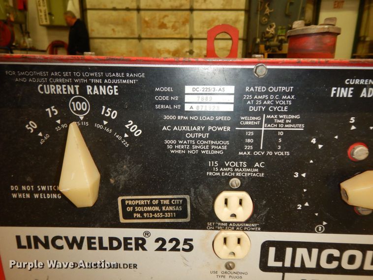 image for item MI9301 Lincoln Electric Lincwelder DC225/3-AS  welder/generator