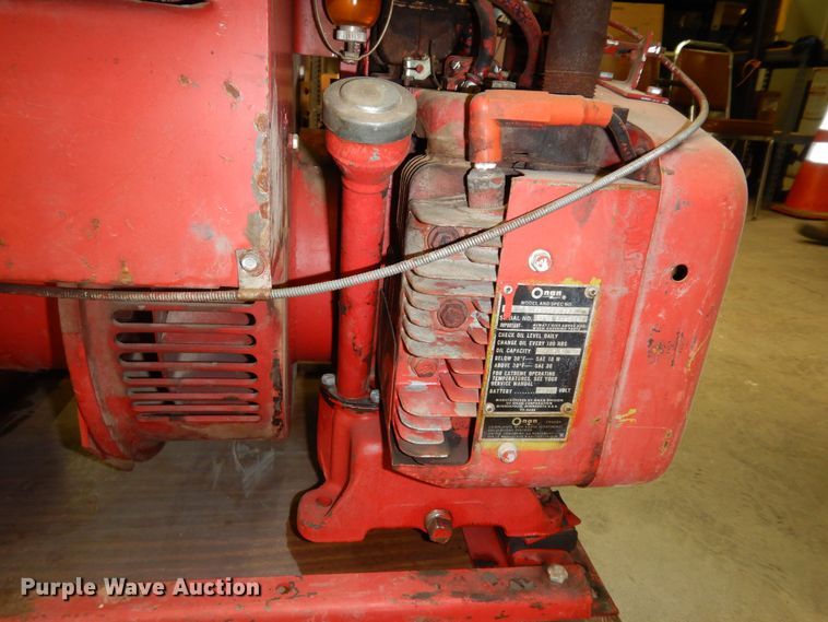 image for item MI9301 Lincoln Electric Lincwelder DC225/3-AS  welder/generator