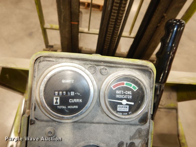 image for item MI9304 Clark TM20  forklift