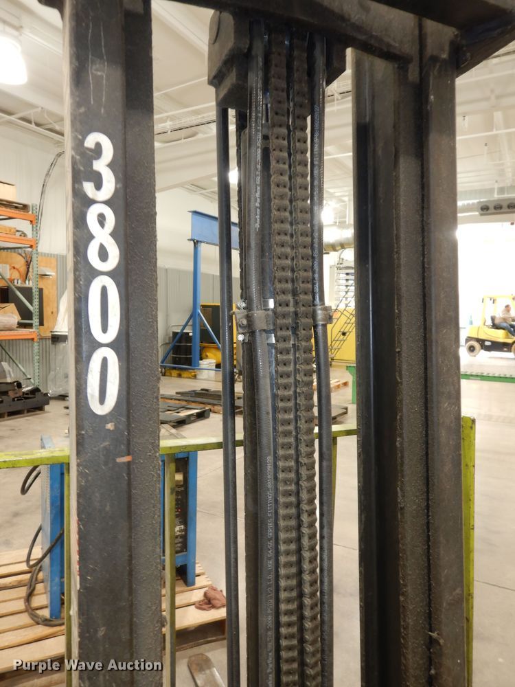 image for item MI9304 Clark TM20  forklift