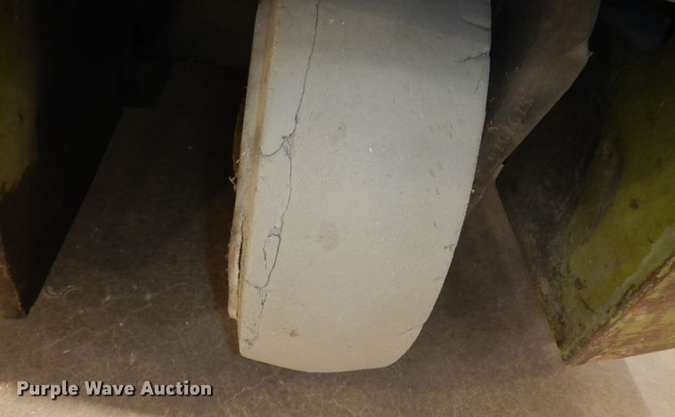 image for item MI9304 Clark TM20  forklift