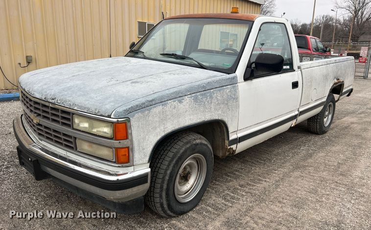 image for item MM9279 1990 Chevrolet Cheyenne 1500  pickup truck